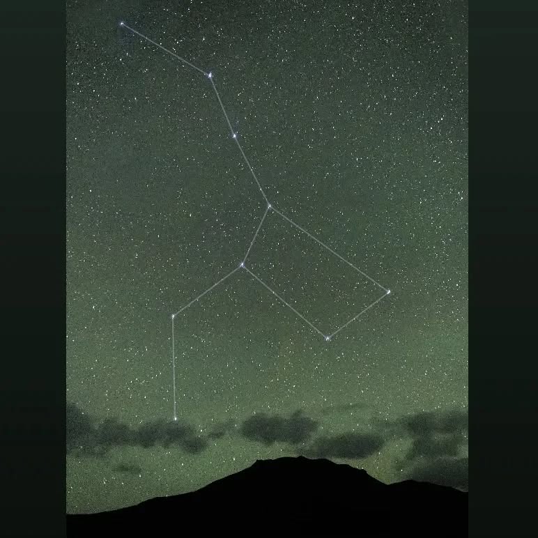 *A portion of the Ursa Major constellation rising above the mountains of Langza*