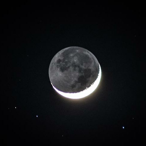 *Earthshine......*